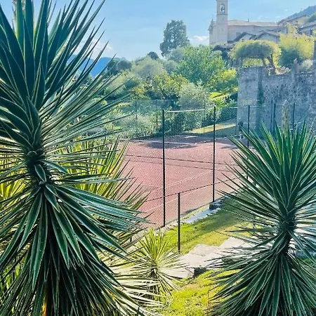 View, Swimming Pool, Tennis Court And Private Parking Holiday home